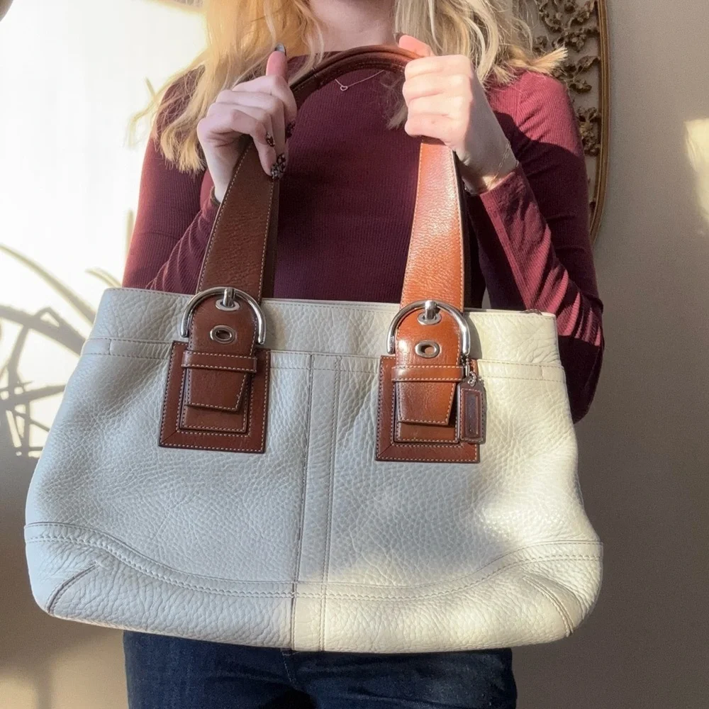 Coach No.C0849-F12303 Caryall Satchel